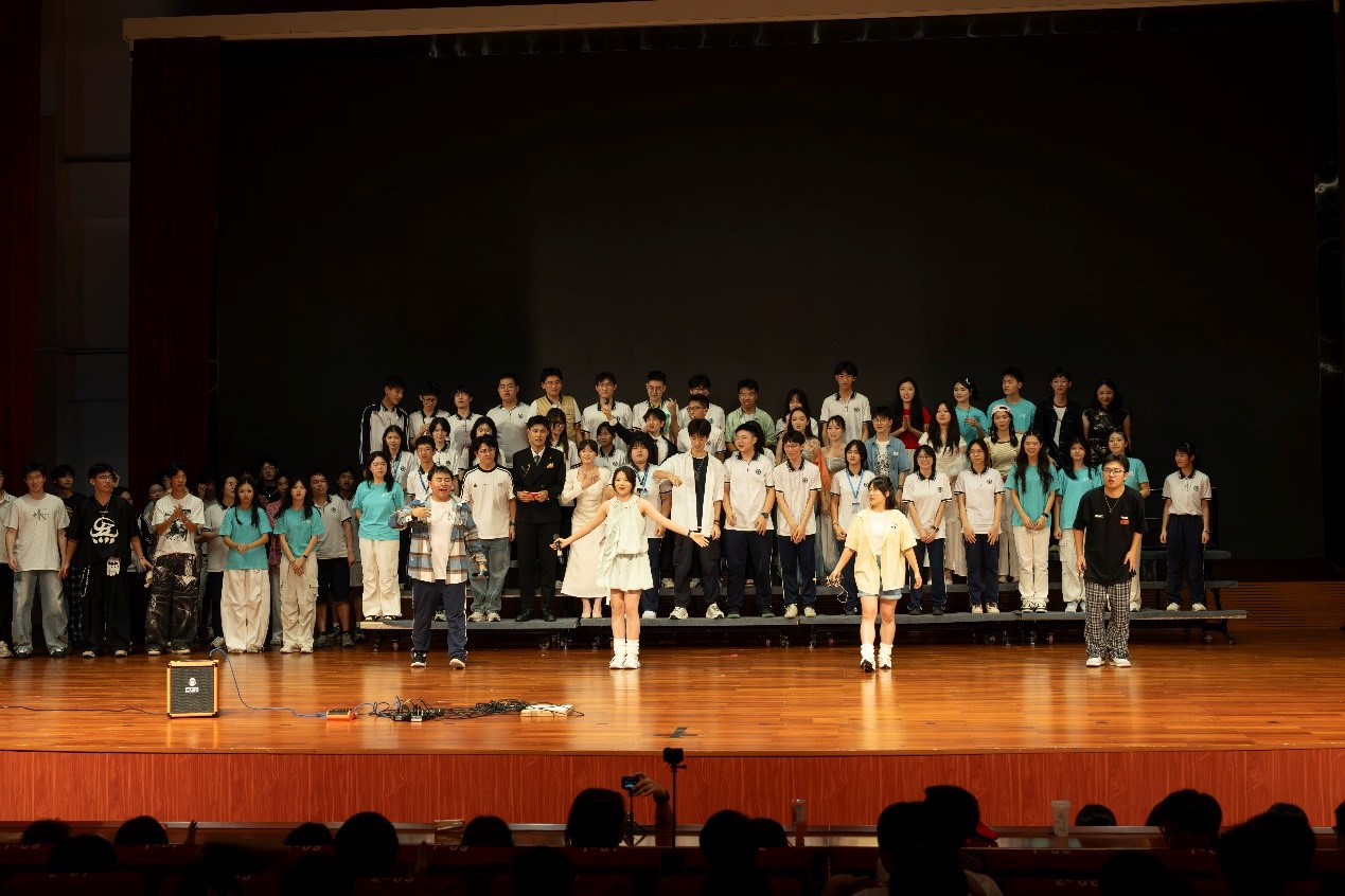 珠海二中”五月芯“科技节晚会盛大举办